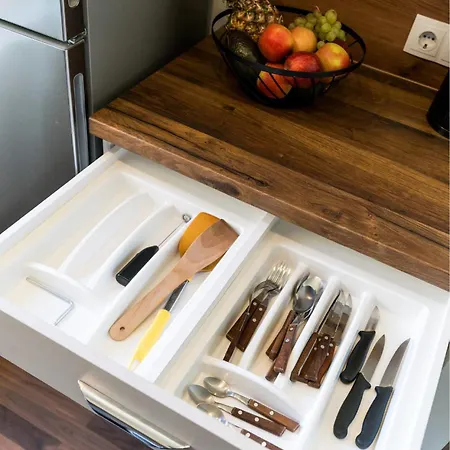 Cozy On Veerenni St, Garden Views. Таллин