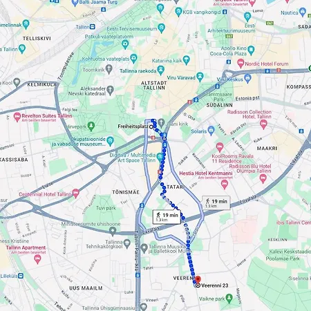 Cozy On Veerenni St, Garden Views. Apartamento *