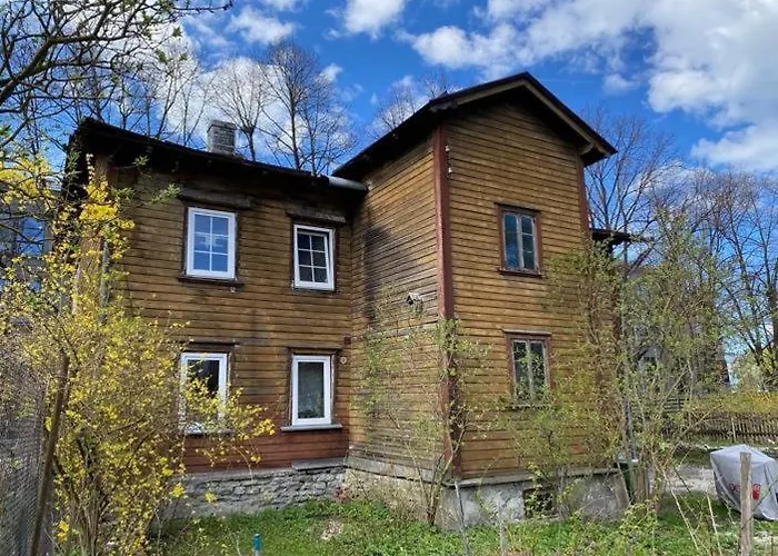 Cozy On Veerenni St, Garden Views. Apartman *