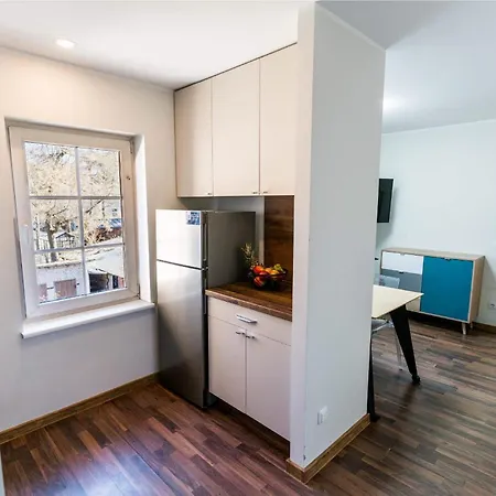 公寓 Cozy On Veerenni St, Garden Views.