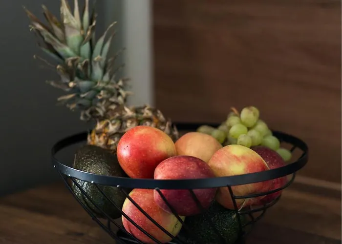 Cozy On Veerenni St, Garden Views. * 塔林