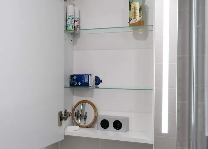 Cozy On Veerenni St, Garden Views. * 塔林